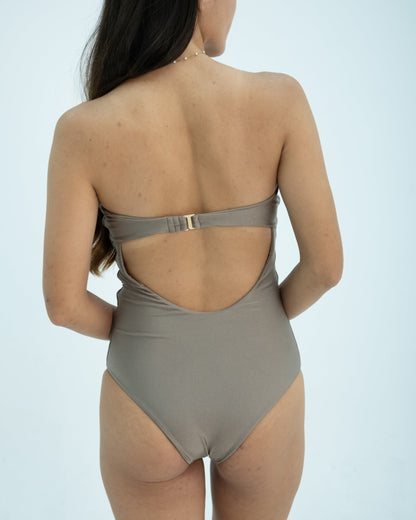 CAPRI 2WAY Bandeau One Piece/カプリ 2WAYベアトップワンピース水着